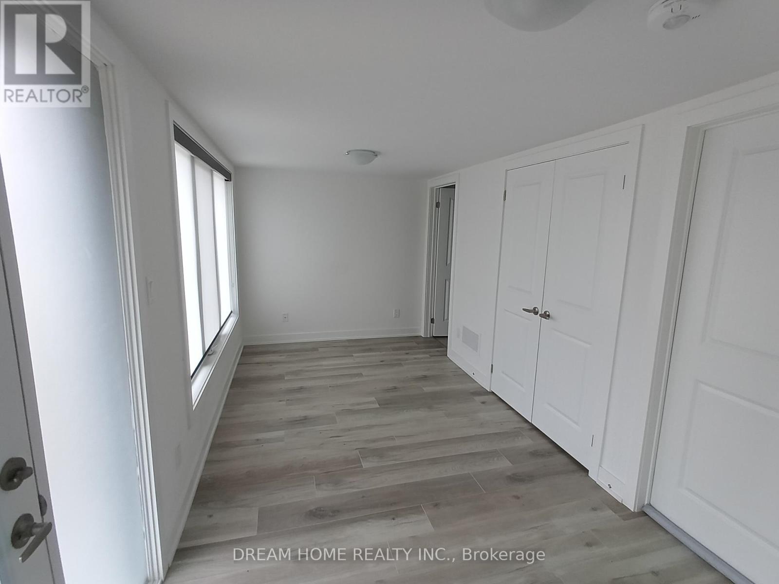 6 Baker Hill Boulevard, Whitchurch-Stouffville, Ontario  L4A 4W8 - Photo 4 - N12127131