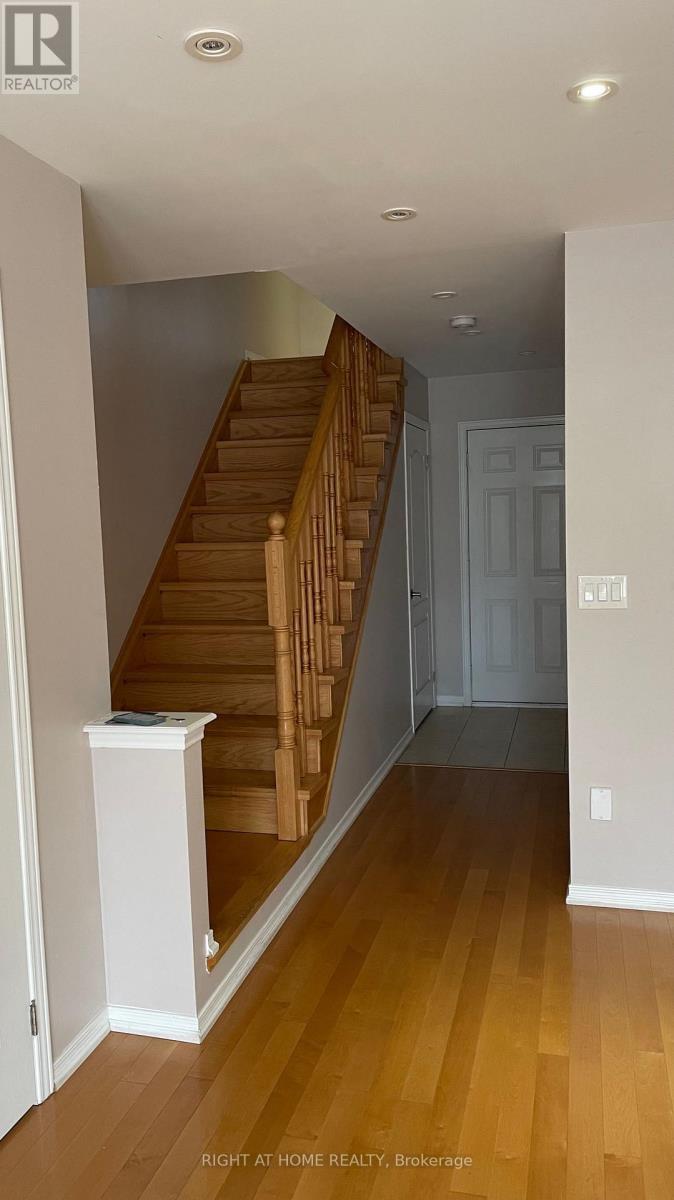 13 Valliere Drive, Markham, Ontario  L6C 0M7 - Photo 2 - N12127143