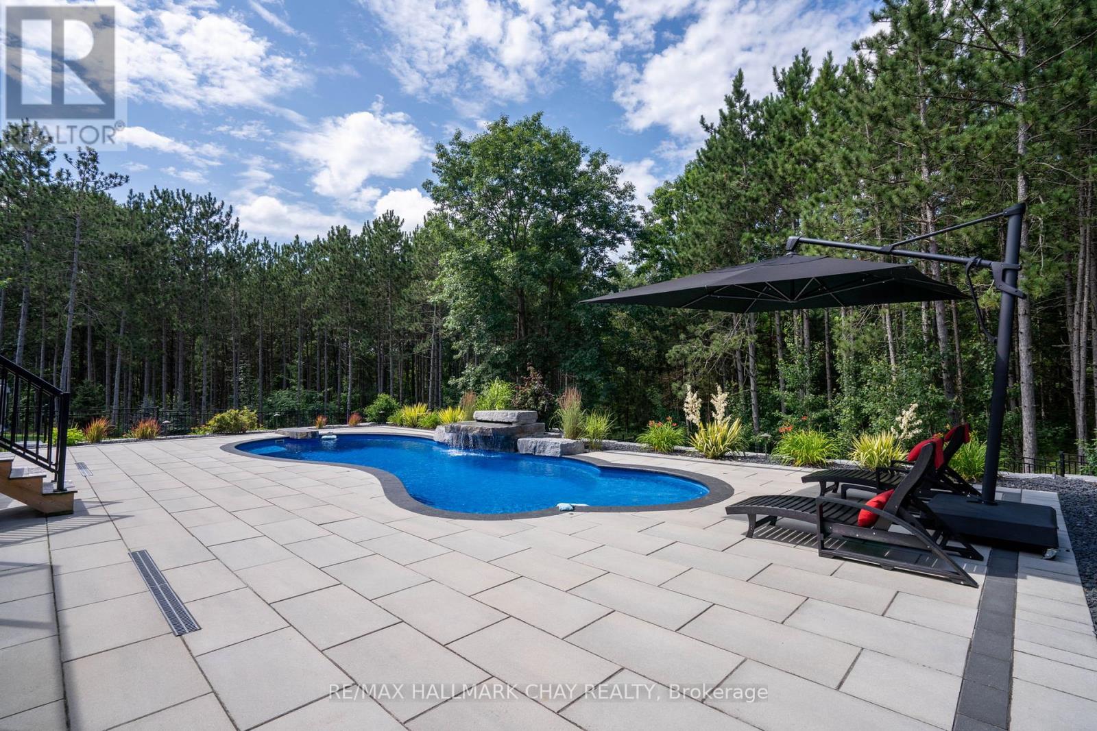 105 Mennill Drive, Springwater, Ontario  L0L 1Y3 - Photo 39 - S12126949