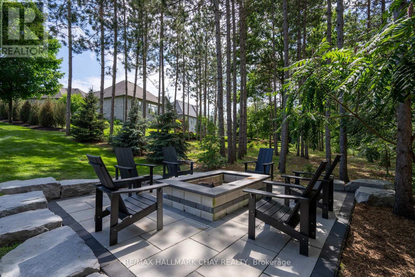 105 Mennill Drive, Springwater, Ontario  L0L 1Y3 - Photo 43 - S12126949