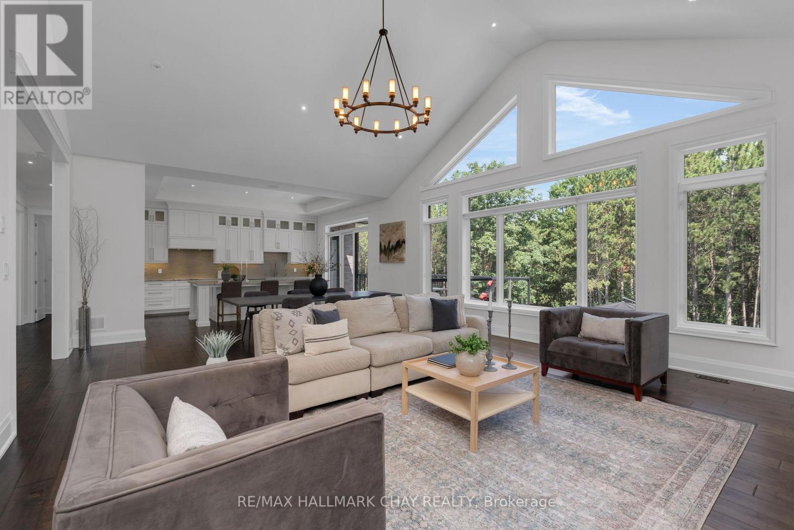 105 Mennill Drive, Springwater, Ontario  L0L 1Y3 - Photo 6 - S12126949
