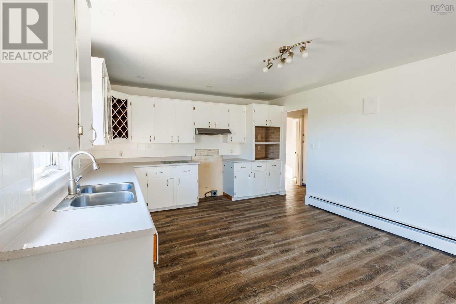 6221 1 Highway, Mavillette, Nova Scotia  B0W 2H0 - Photo 9 - 202509892