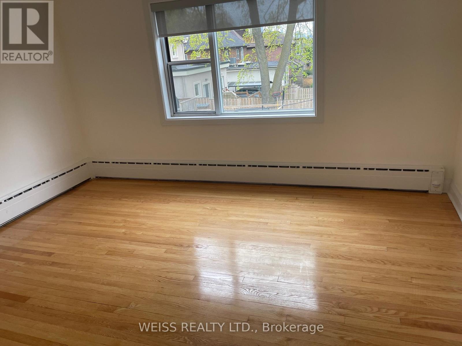 4 - 517 Eglinton Avenue W, Toronto, Ontario  M5N 1B1 - Photo 3 - C12125539