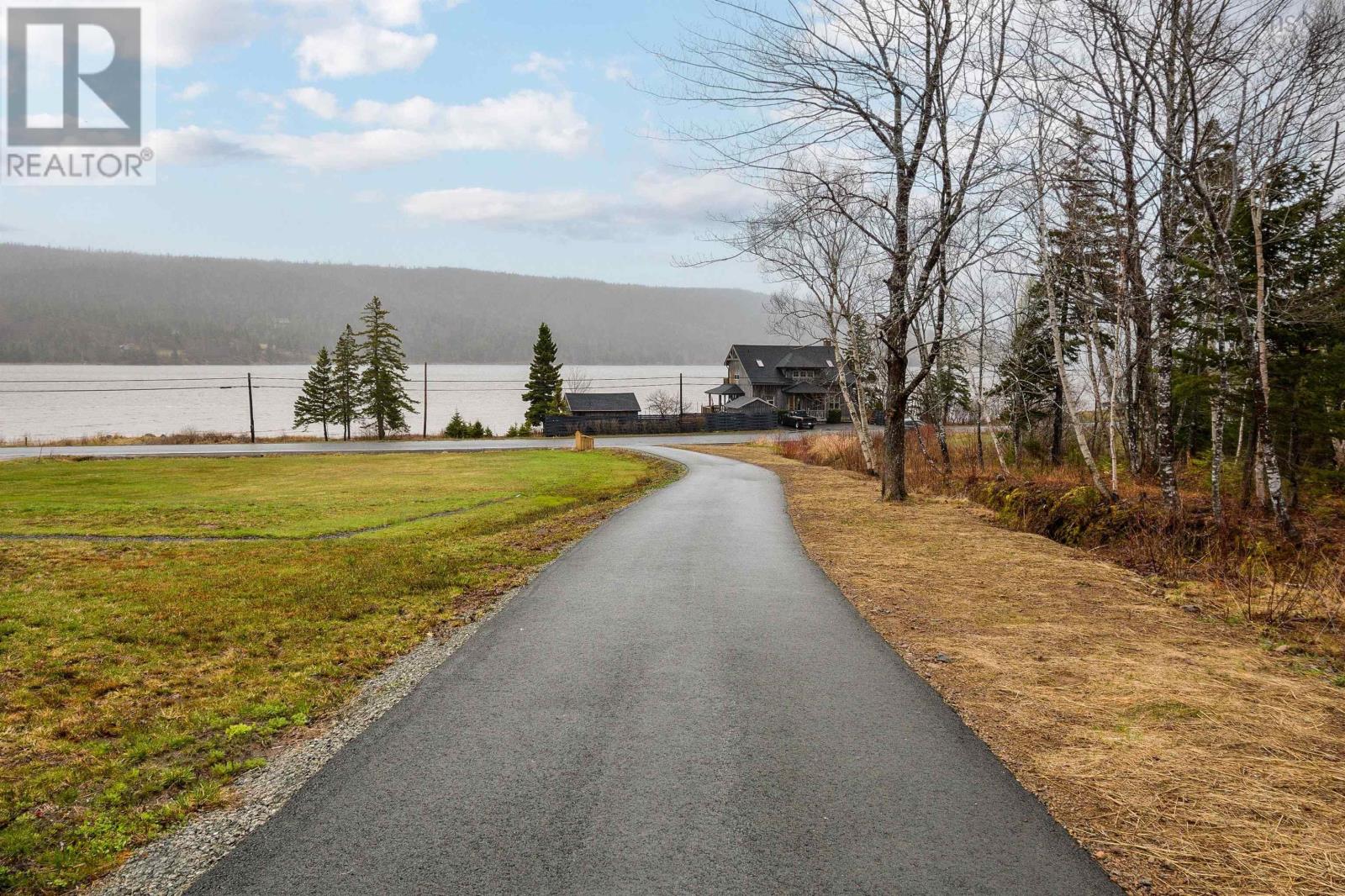 1005 Highway 205, Baddeck Bay, Nova Scotia  B0E 1B0 - Photo 46 - 202509898