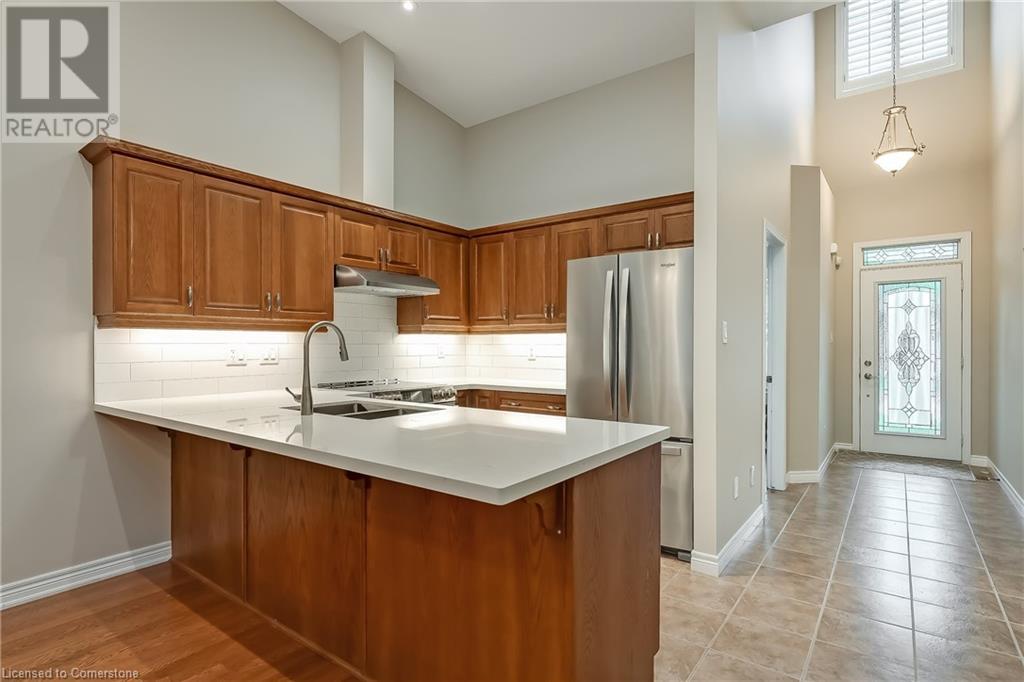 Property at 81 ABBOTSFORD Trail image 2