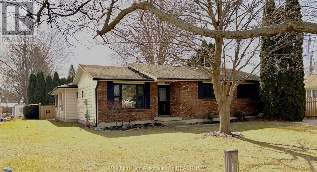Property at 234 Wellington STREET image 1