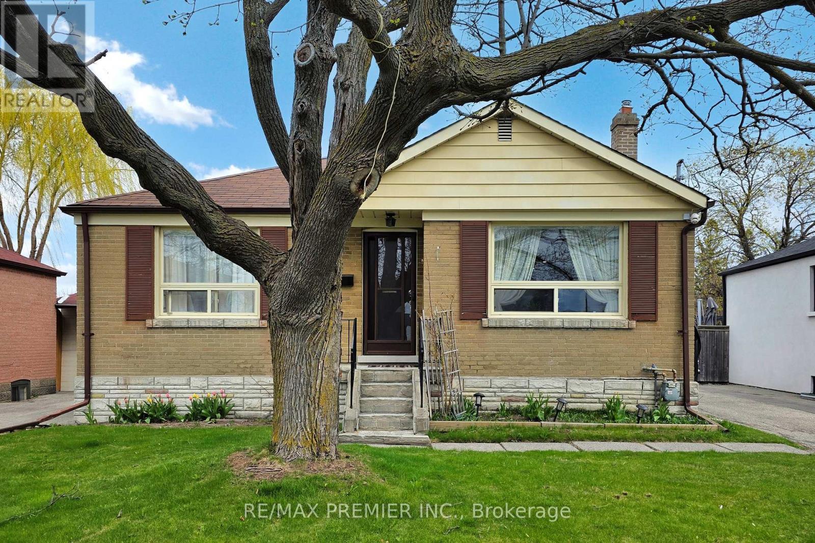 262 Richard Clark Drive, Toronto, Ontario  M3M 1W4 - Photo 1 - W12126981