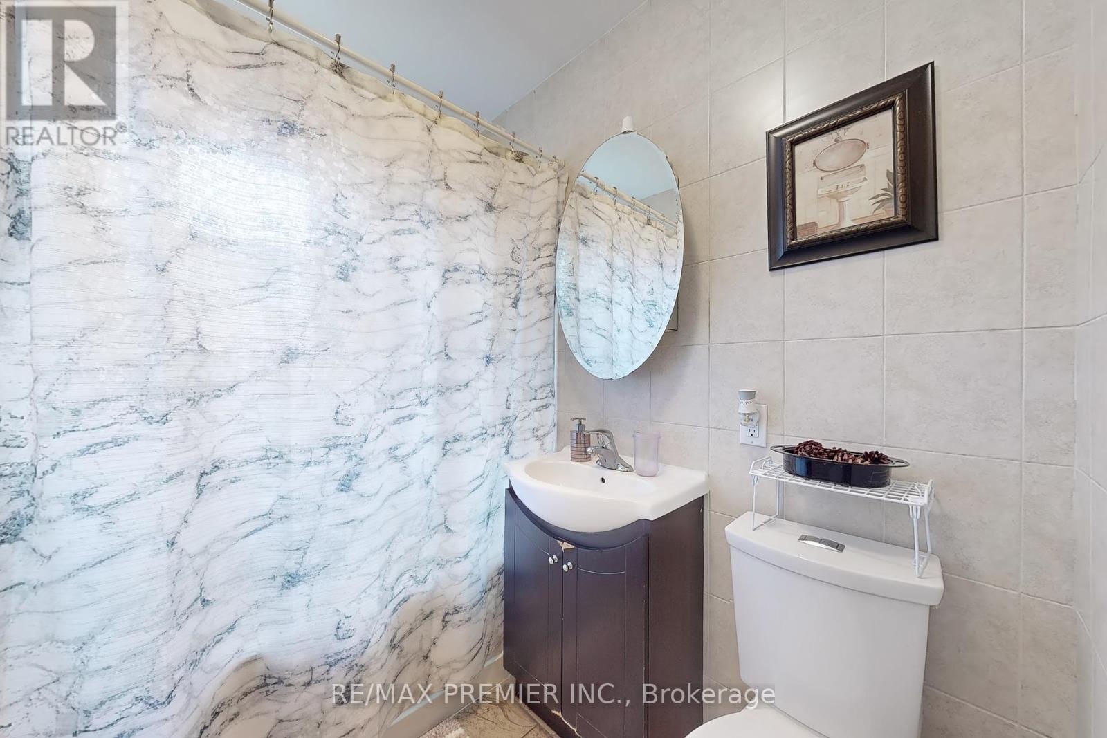 262 Richard Clark Drive, Toronto, Ontario  M3M 1W4 - Photo 17 - W12126981