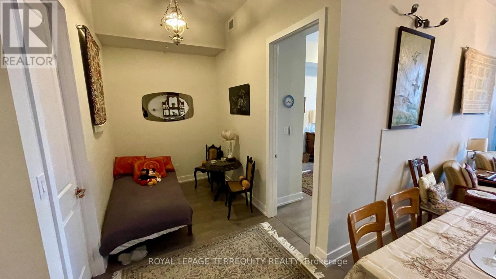 520 - 150 Oak Park Boulevard, Oakville, Ontario  L6H 3P2 - Photo 14 - W12126982