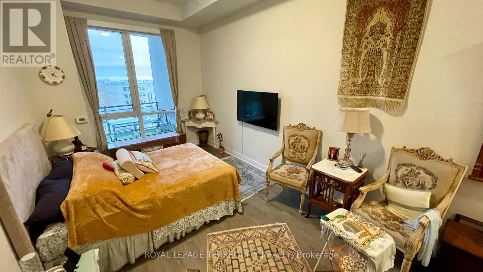 520 - 150 Oak Park Boulevard, Oakville, Ontario  L6H 3P2 - Photo 6 - W12126982