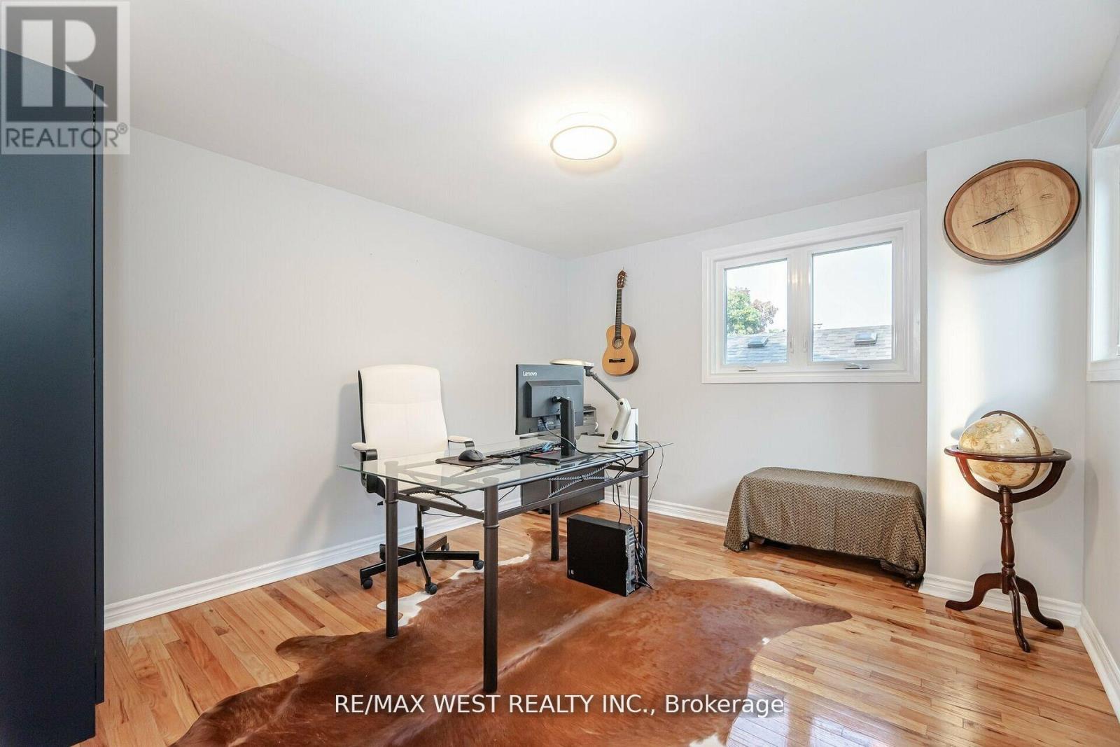 12 Gordon Park Drive, Toronto, Ontario  M9B 1J6 - Photo 23 - W12127046