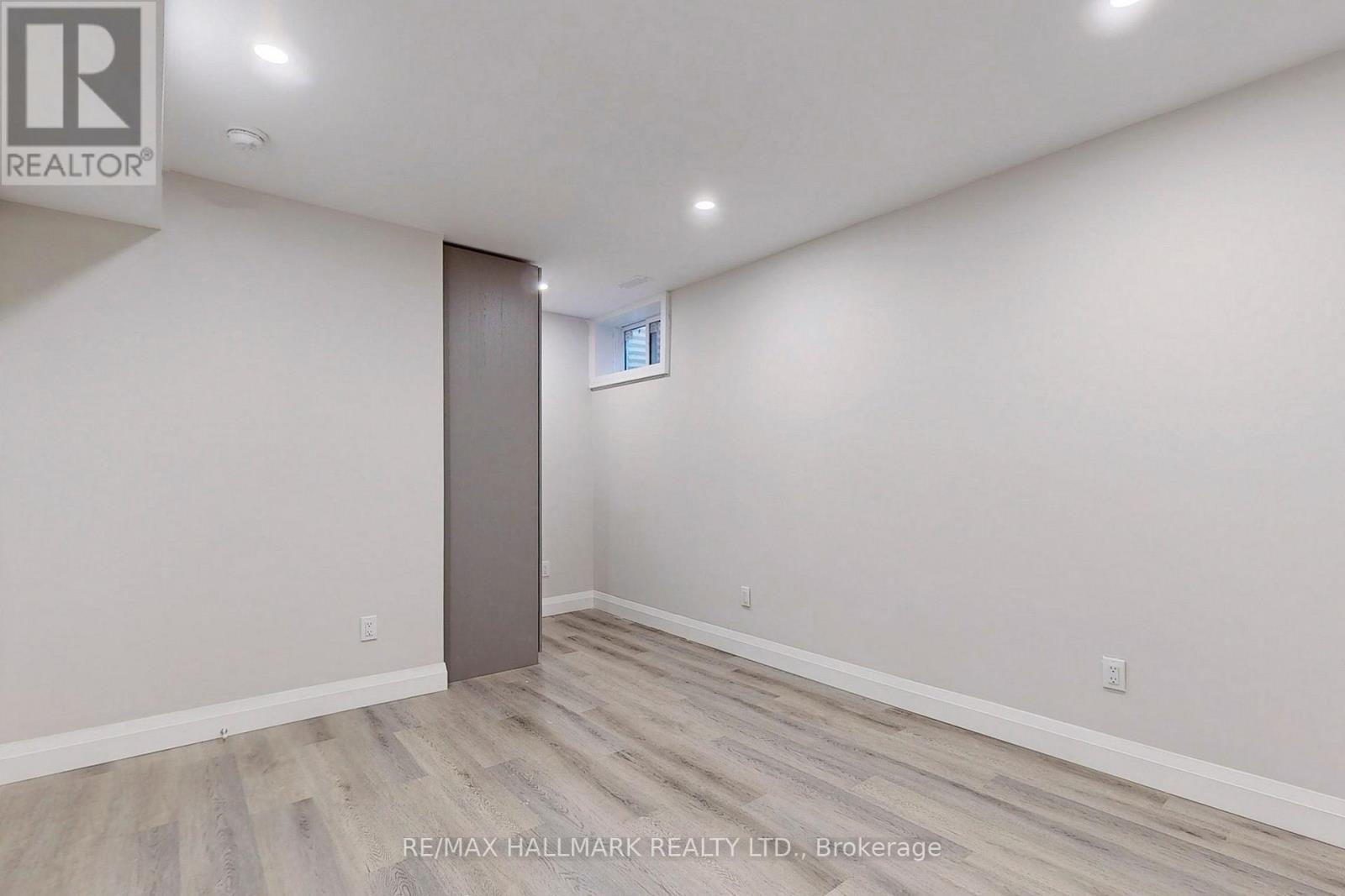 36 Farley Crescent, Toronto, Ontario  M9R 2A6 - Photo 31 - W12127067