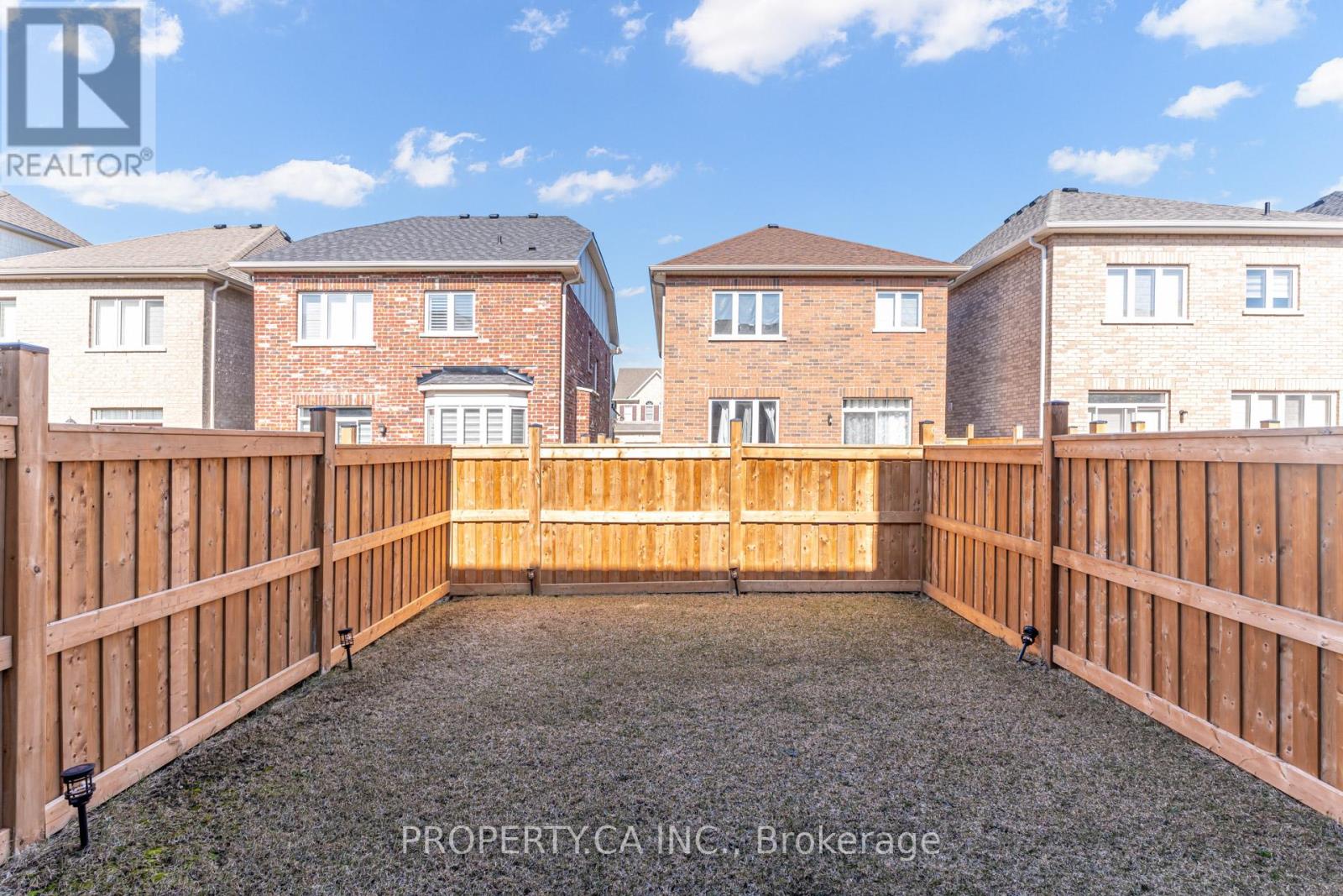 29 Benhurst Crescent, Brampton, Ontario  L7A 5A2 - Photo 33 - W12127123