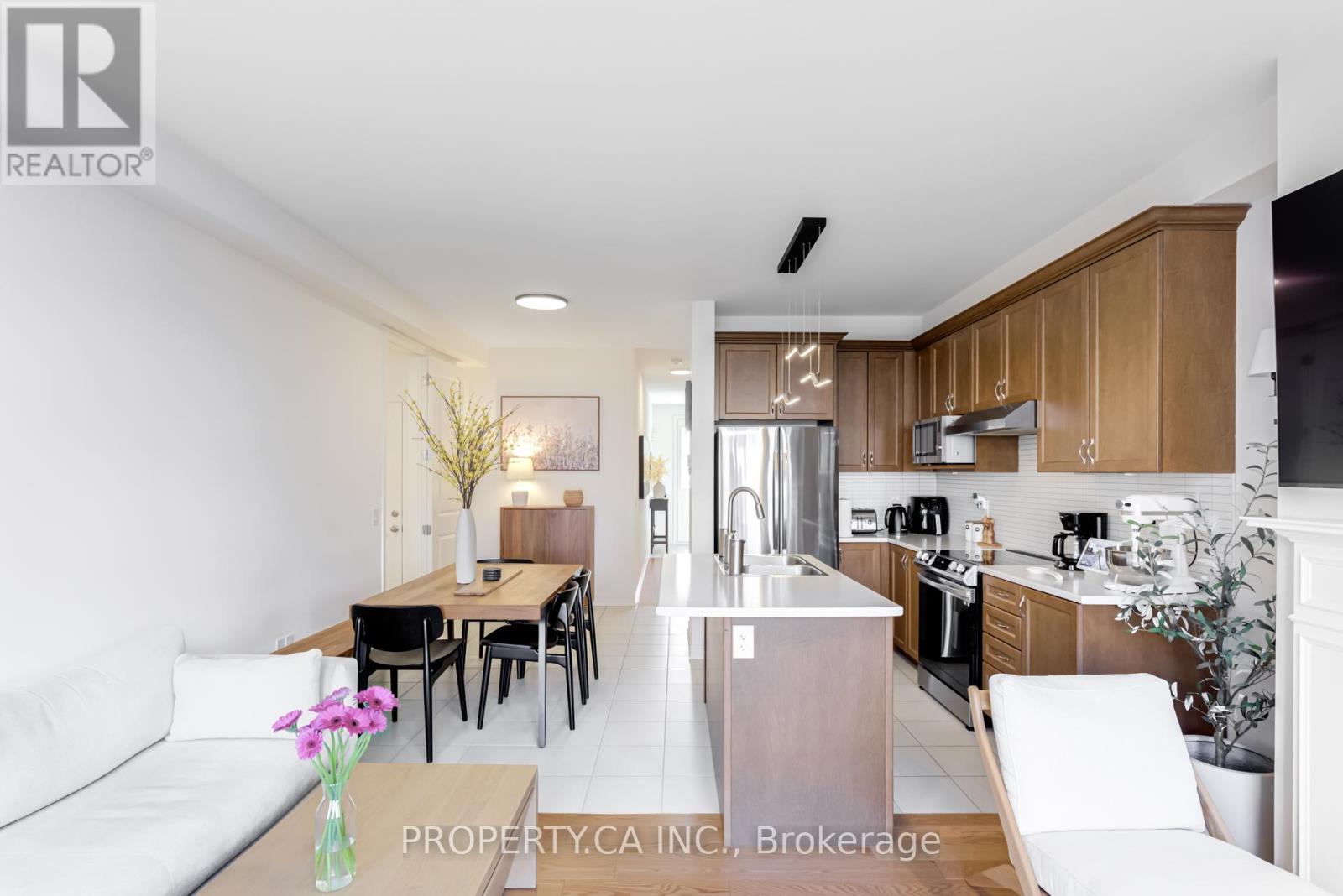29 Benhurst Crescent, Brampton, Ontario  L7A 5A2 - Photo 8 - W12127123