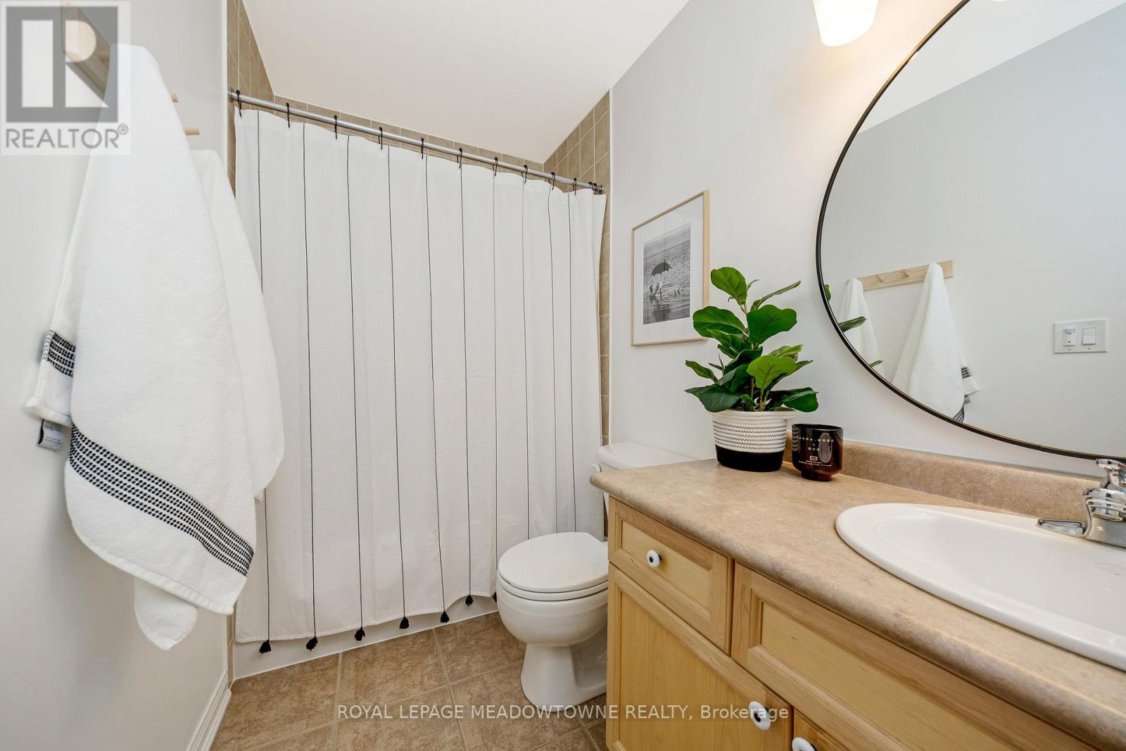 792 Rayner Court, Milton, Ontario  L9T 0N8 - Photo 31 - W12127125