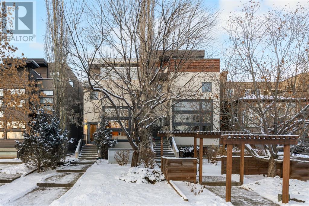 Property at 2134 30 Avenue SW image 3
