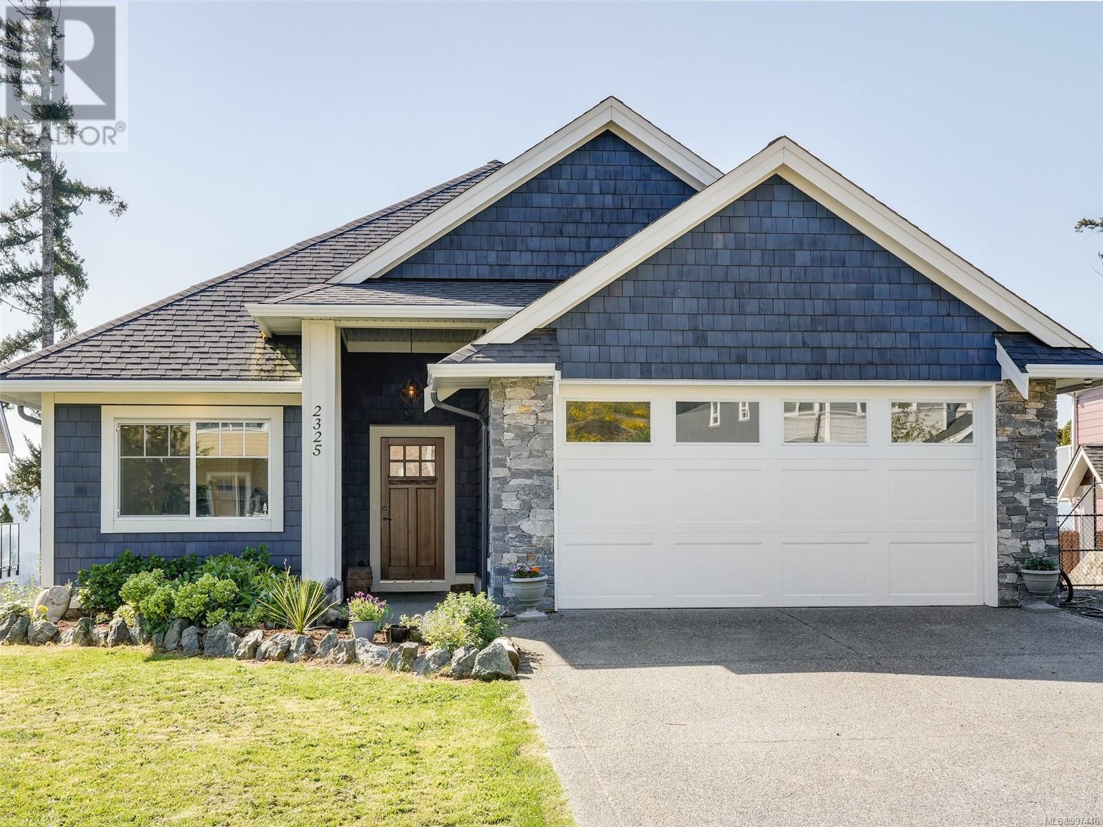 Property at 2325 Mountain Heights Dr image 1