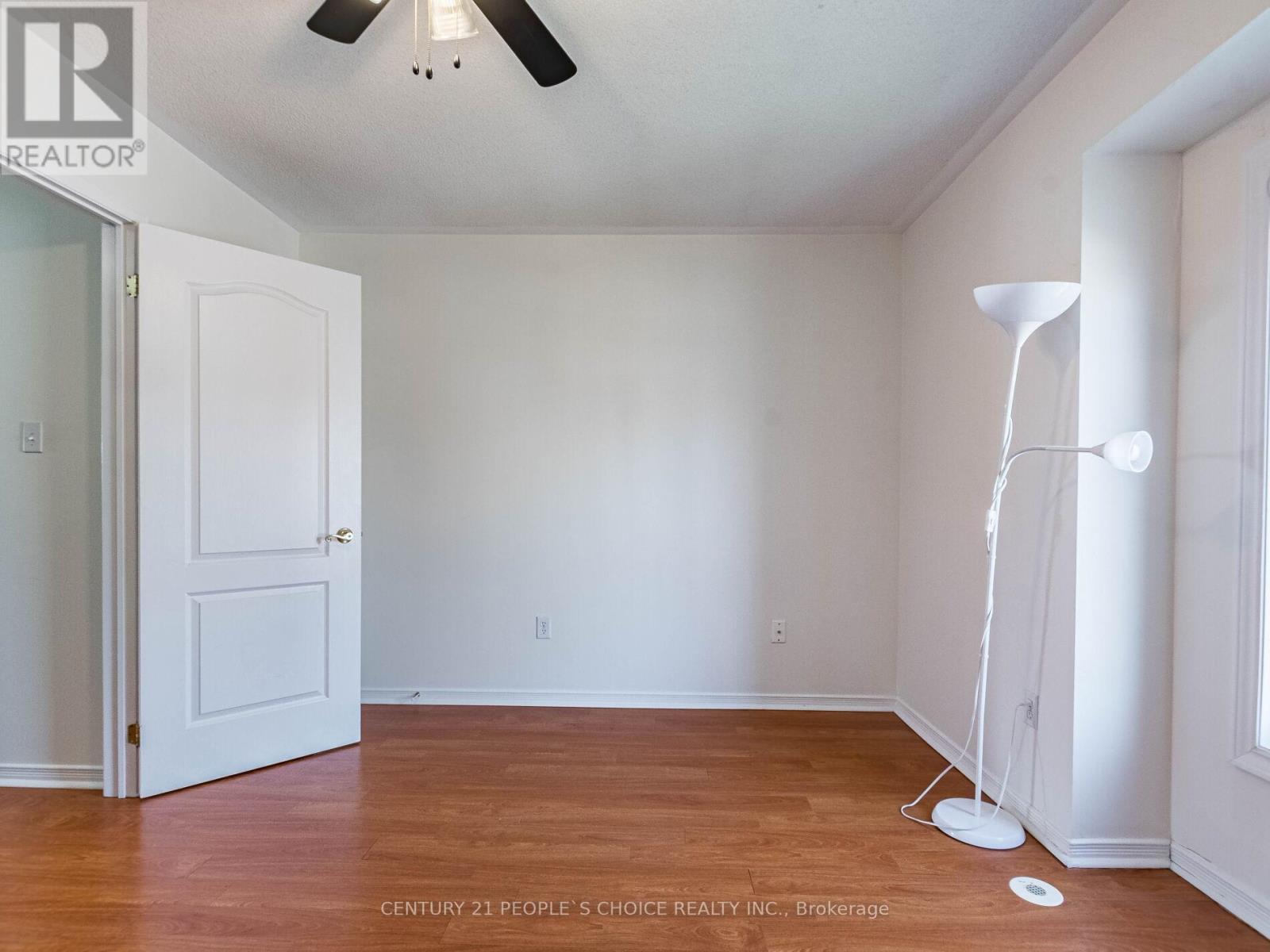 29 - 435 Hensall Circle, Mississauga, Ontario  L5A 4P1 - Photo 27 - W12127116
