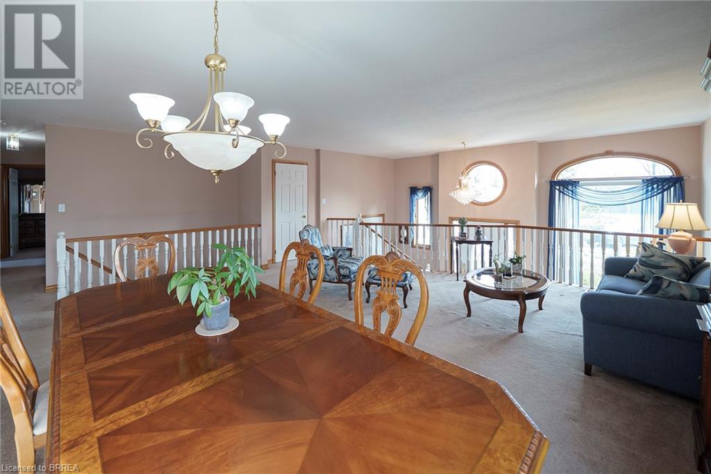 Property at 7 WESTMINISTER Court image 4