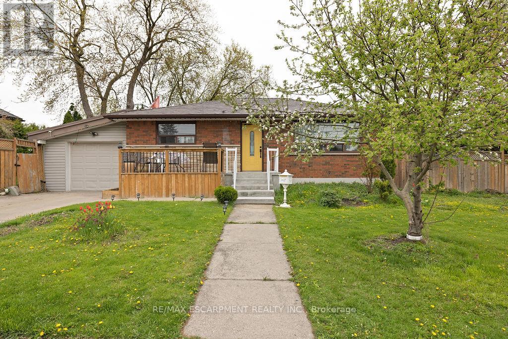 71 MONTROSE AVENUE, Hamilton, Ontario