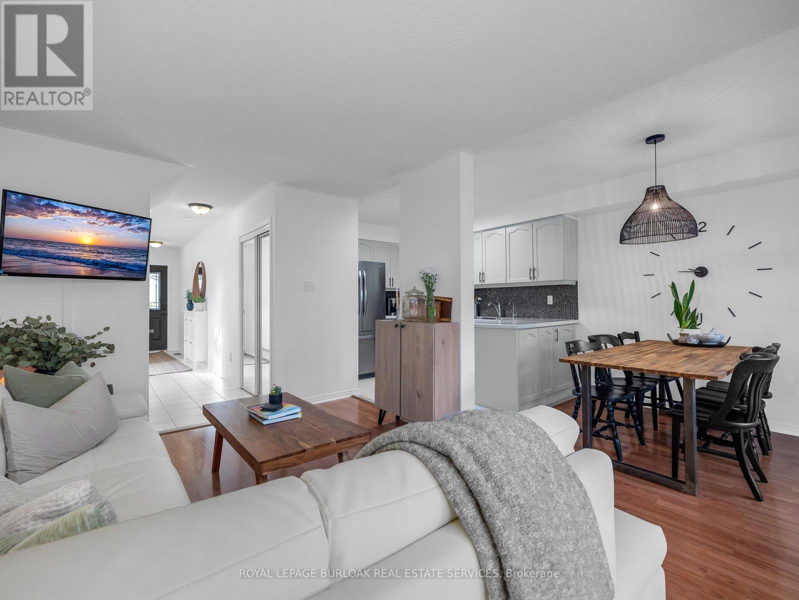 14 Thornlodge Drive, Hamilton, Ontario  L0R 2H3 - Photo 13 - X12127055