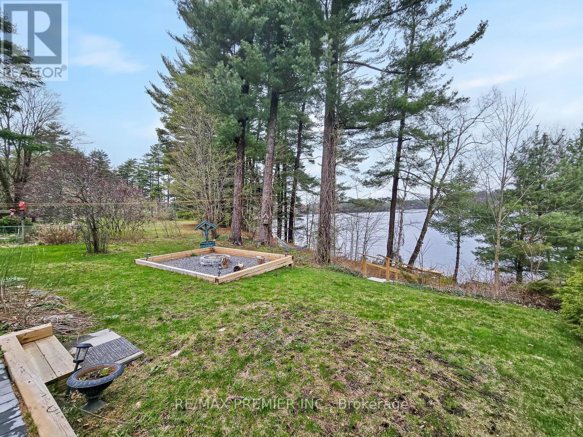 570 Phillip Street E, Gravenhurst, Ontario  P1P 1M3 - Photo 37 - X12127057