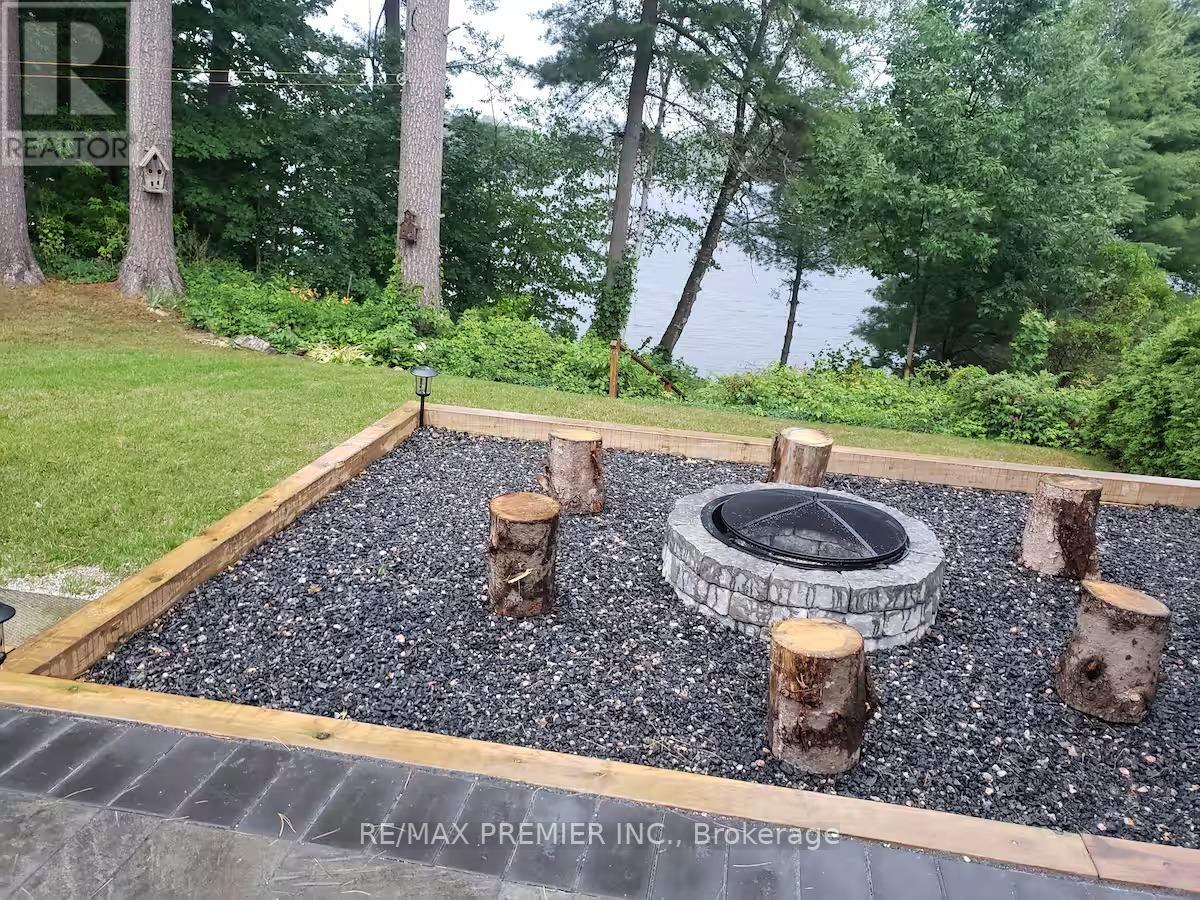 570 Phillip Street E, Gravenhurst, Ontario  P1P 1M3 - Photo 39 - X12127057
