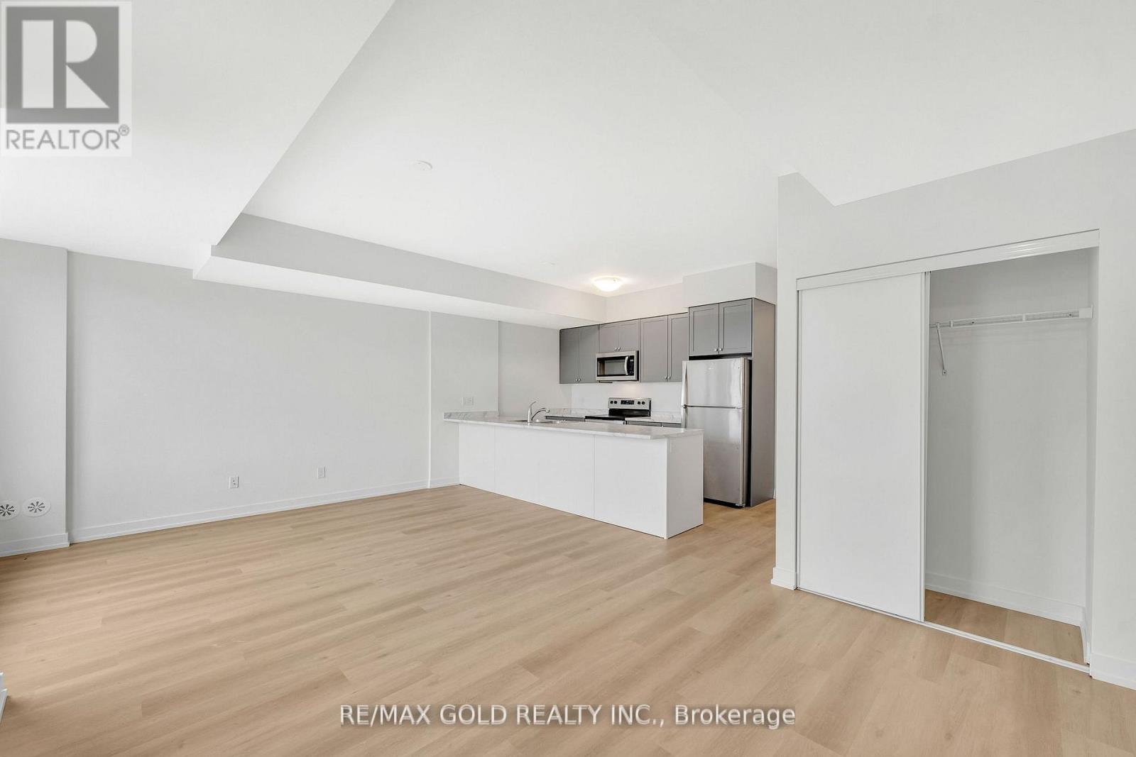 1301 - 160 Densmore Road, Cobourg, Ontario  K9A 0X8 - Photo 3 - X12127091