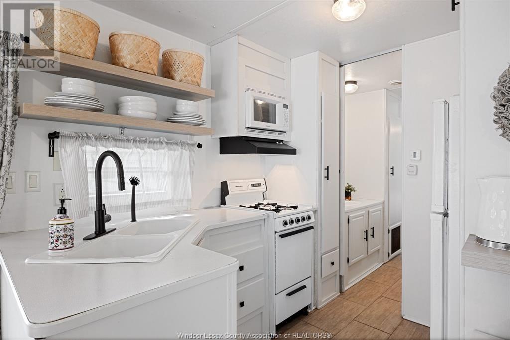 445 County Rd 50 East Unit# Lot 39, Colchester, Ontario  N0R 1G0 - Photo 8 - 25011291