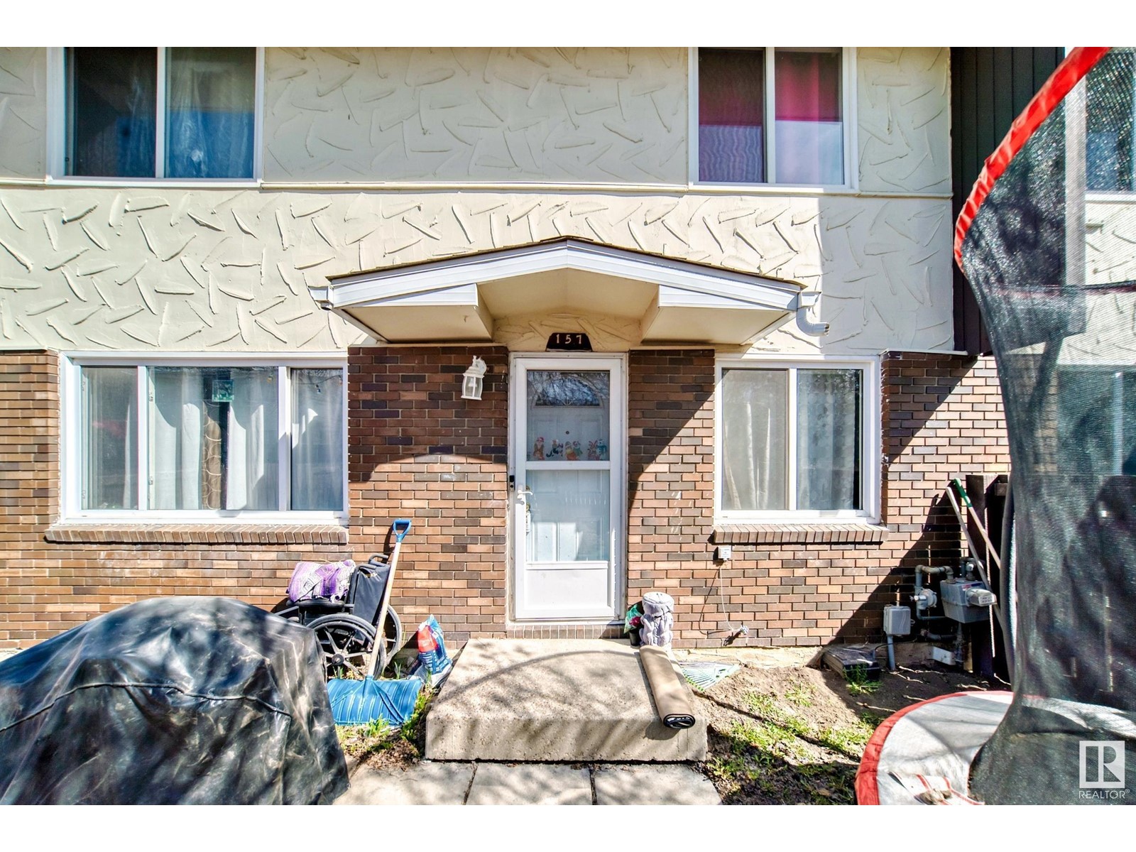 Property at 157 ROSELAND VG NW image 4