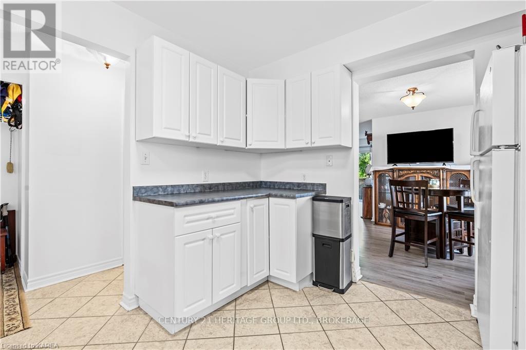 303 Conacher Drive, Kingston, Ontario  K7K 7J6 - Photo 15 - X12127522