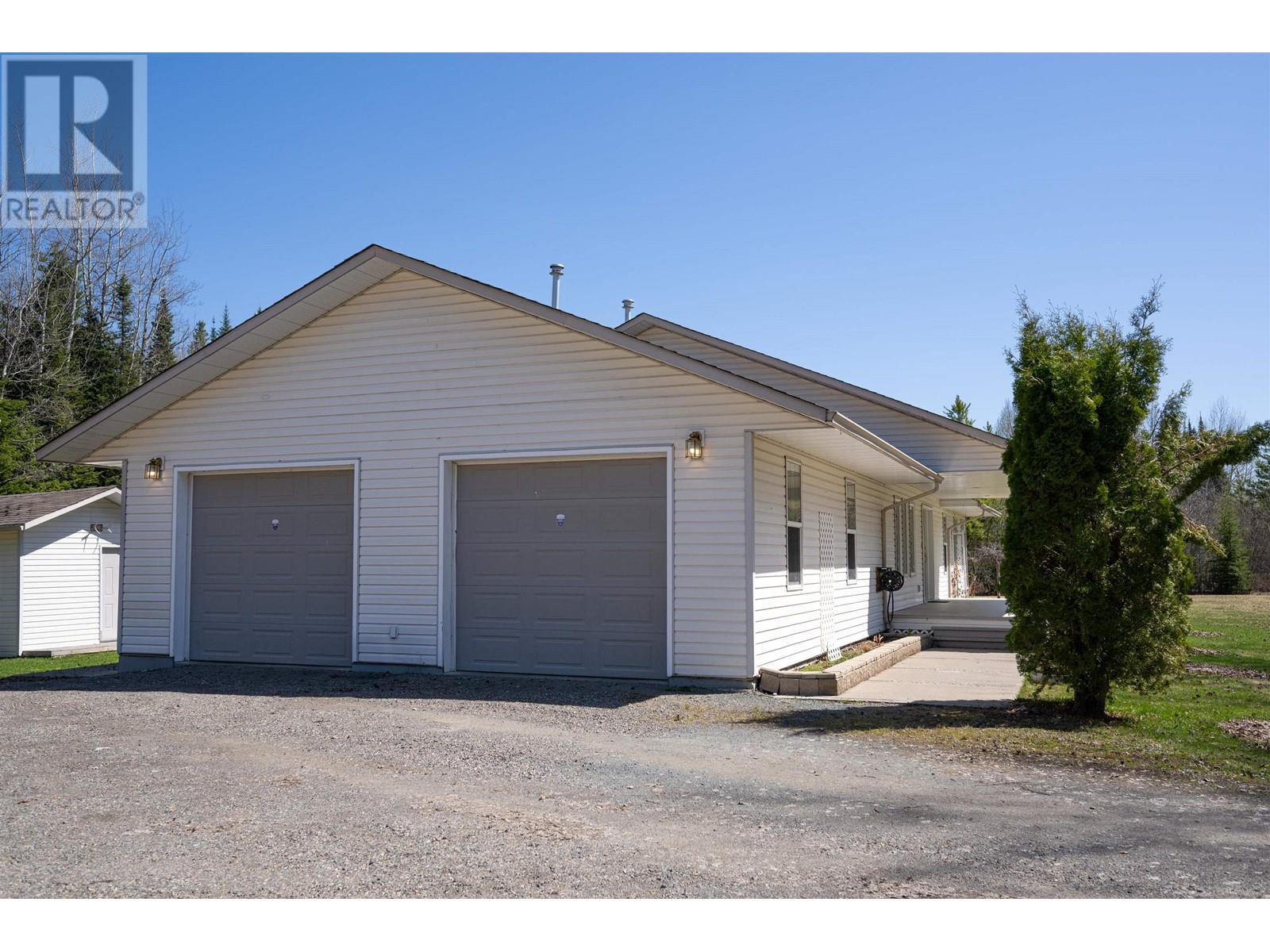 2470 Christopher Drive, Prince George, British Columbia  V2K 5W6 - Photo 30 - R2998067
