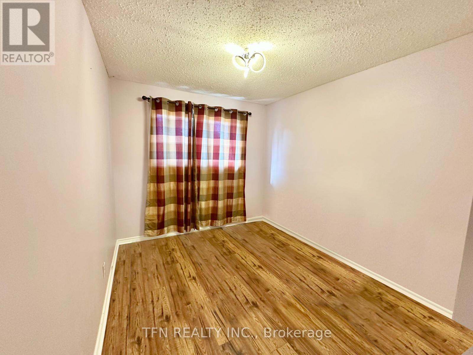 76 - 2111 Montreal Road, Ottawa, Ontario  K1J 8M8 - Photo 13 - X12121137