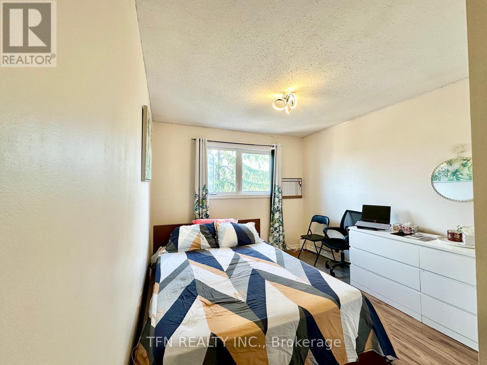 76 - 2111 Montreal Road, Ottawa, Ontario  K1J 8M8 - Photo 10 - X12121137