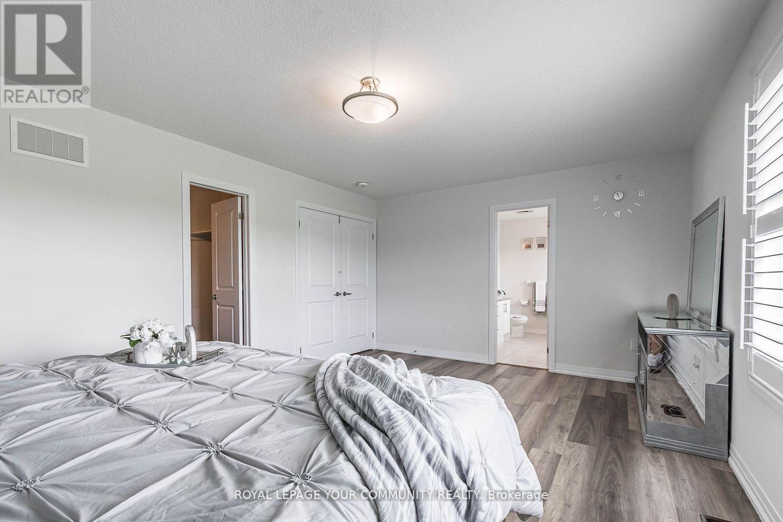 259 Chelsea Crescent, Bradford West Gwillimbury, Ontario  L3Z 4G7 - Photo 21 - N12124627