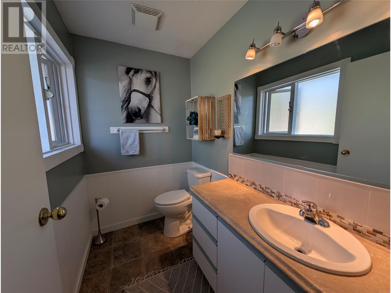 2521 Kinvig Street, Merritt, British Columbia  V0K 1Y0 - Photo 7 - 10346256