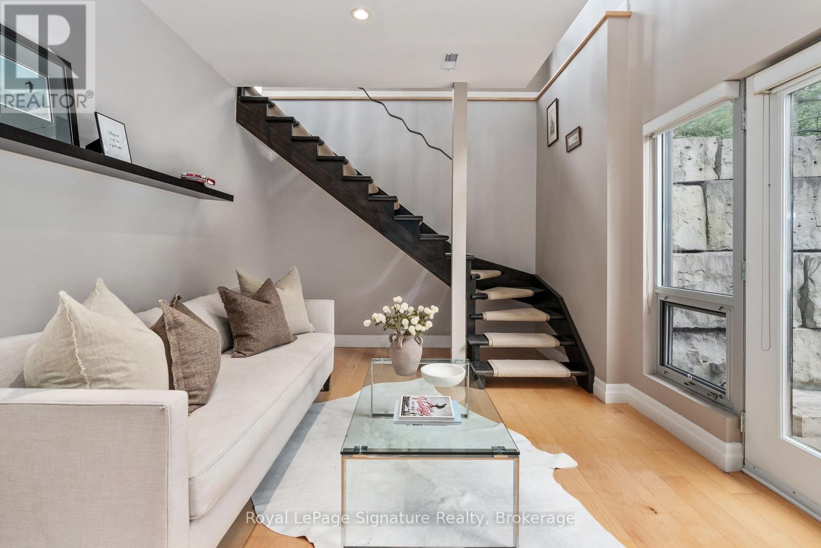 21 Trails End, Collingwood, Ontario  L9Y 5B1 - Photo 17 - S12127355