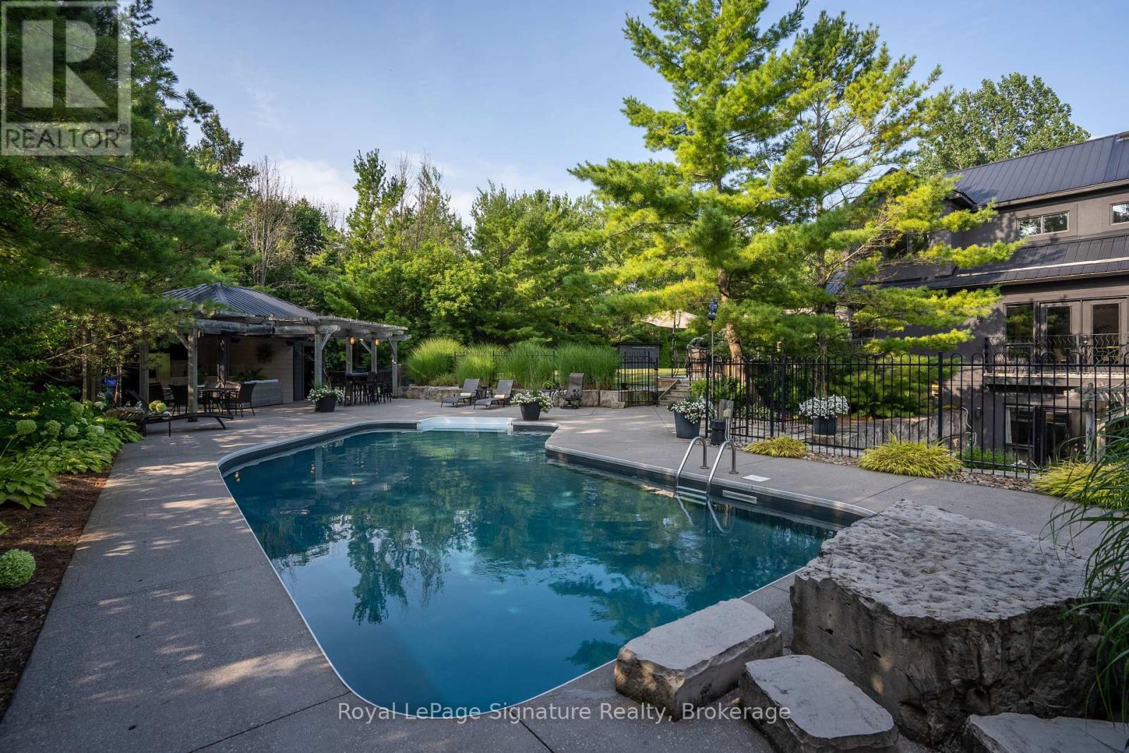 21 Trails End, Collingwood, Ontario  L9Y 5B1 - Photo 37 - S12127355