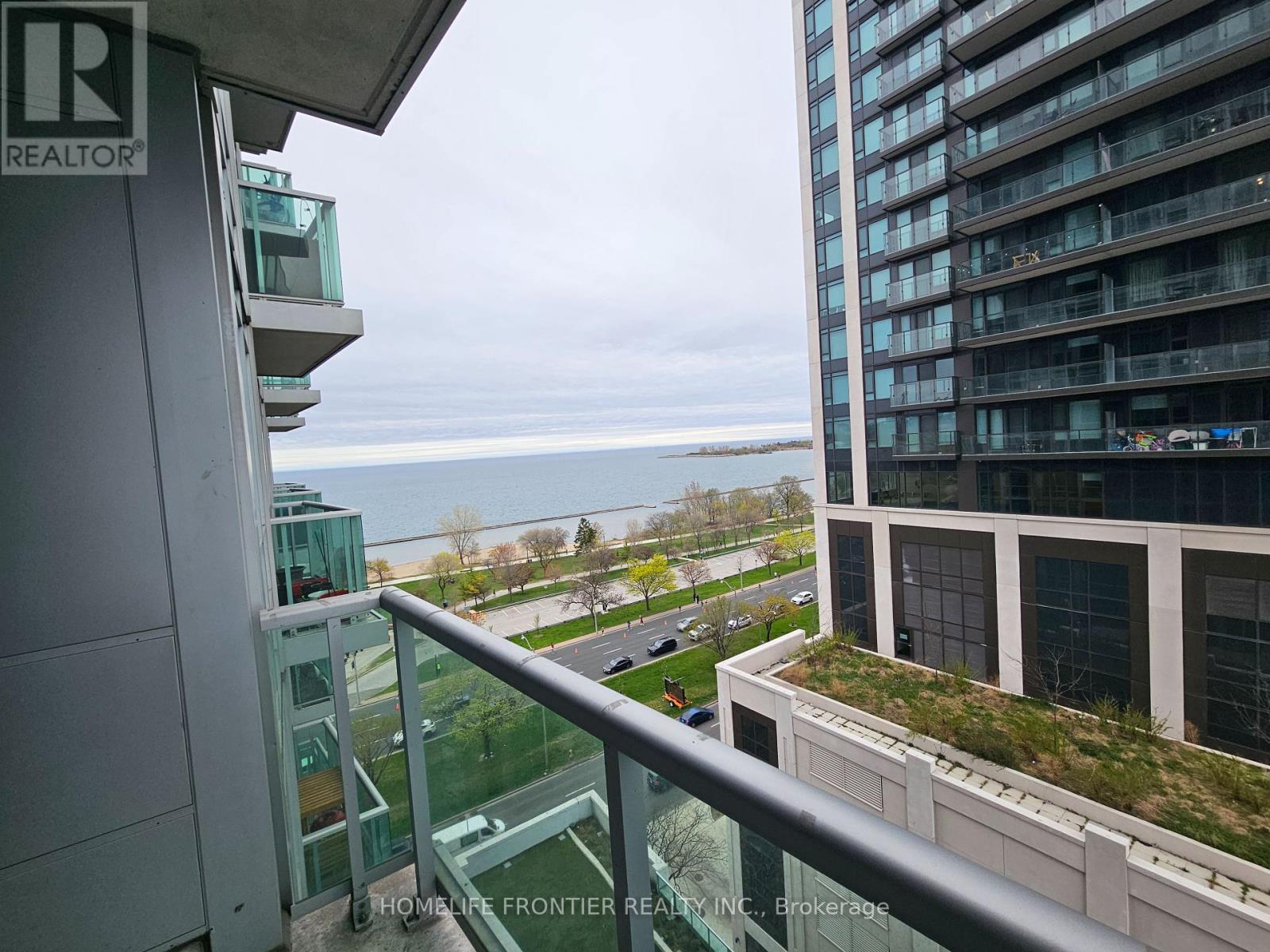 1102 - 1910 Lake Shore Boulevard W, Toronto, Ontario  M6S 1A2 - Photo 8 - W12126792