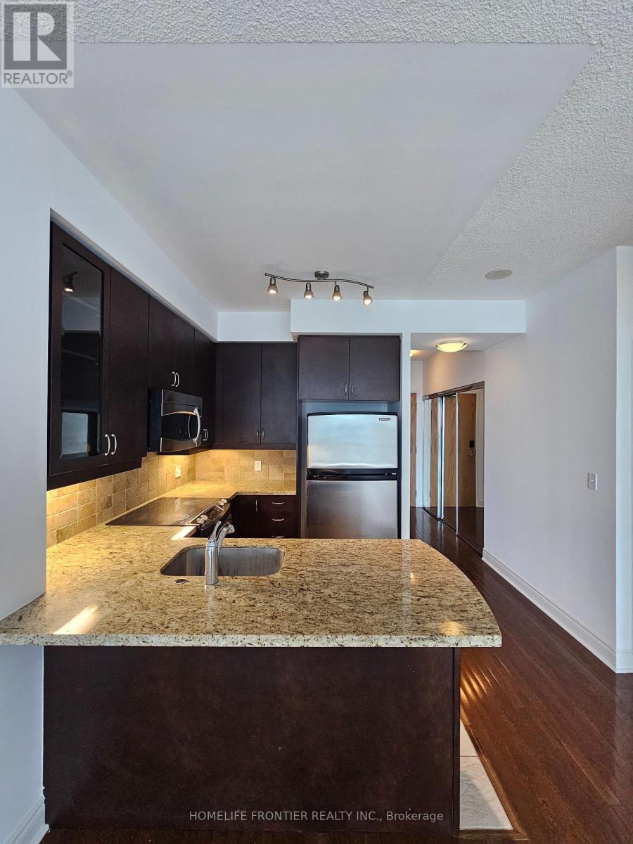 1102 - 1910 Lake Shore Boulevard W, Toronto, Ontario  M6S 1A2 - Photo 5 - W12126792