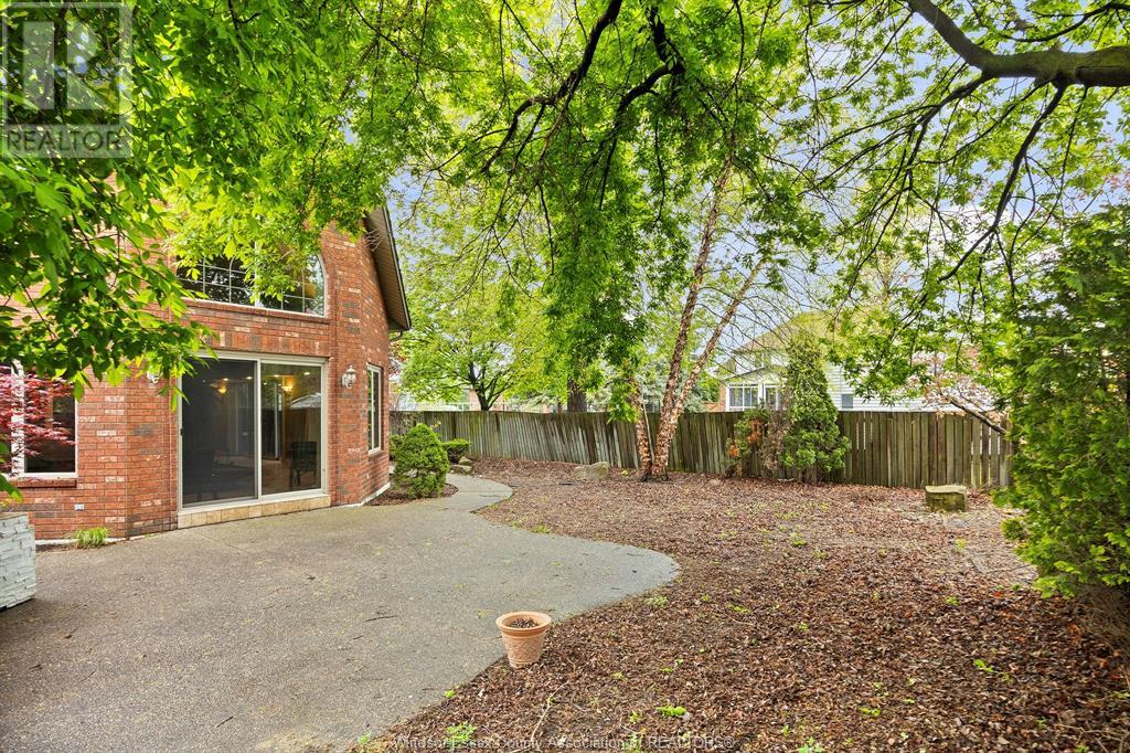 Property at 139 WINTERMUTE image 3