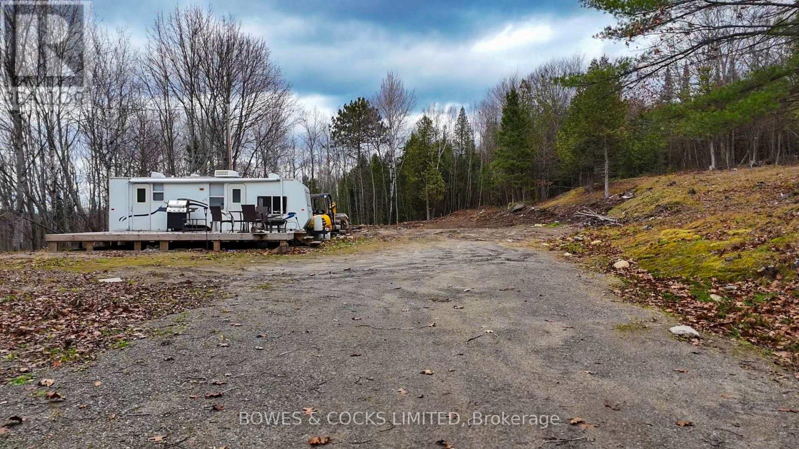 154 Little Ireland Road, Brudenell, Ontario K0L 2M0 - Photo 3 - X12127411