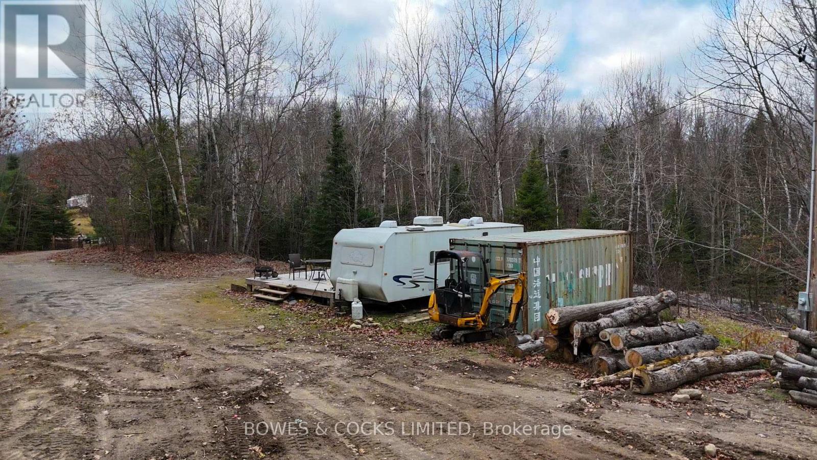 154 Little Ireland Road, Brudenell, Ontario K0L 2M0 - Photo 5 - X12127411
