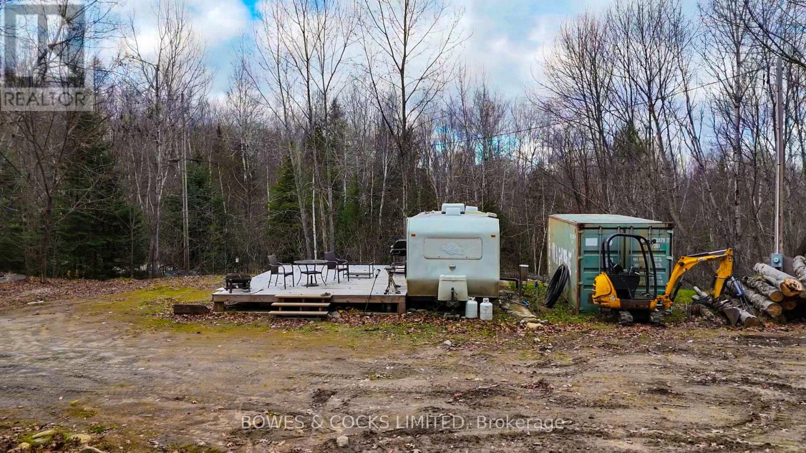 154 Little Ireland Road, Brudenell, Ontario K0L 2M0 - Photo 6 - X12127411