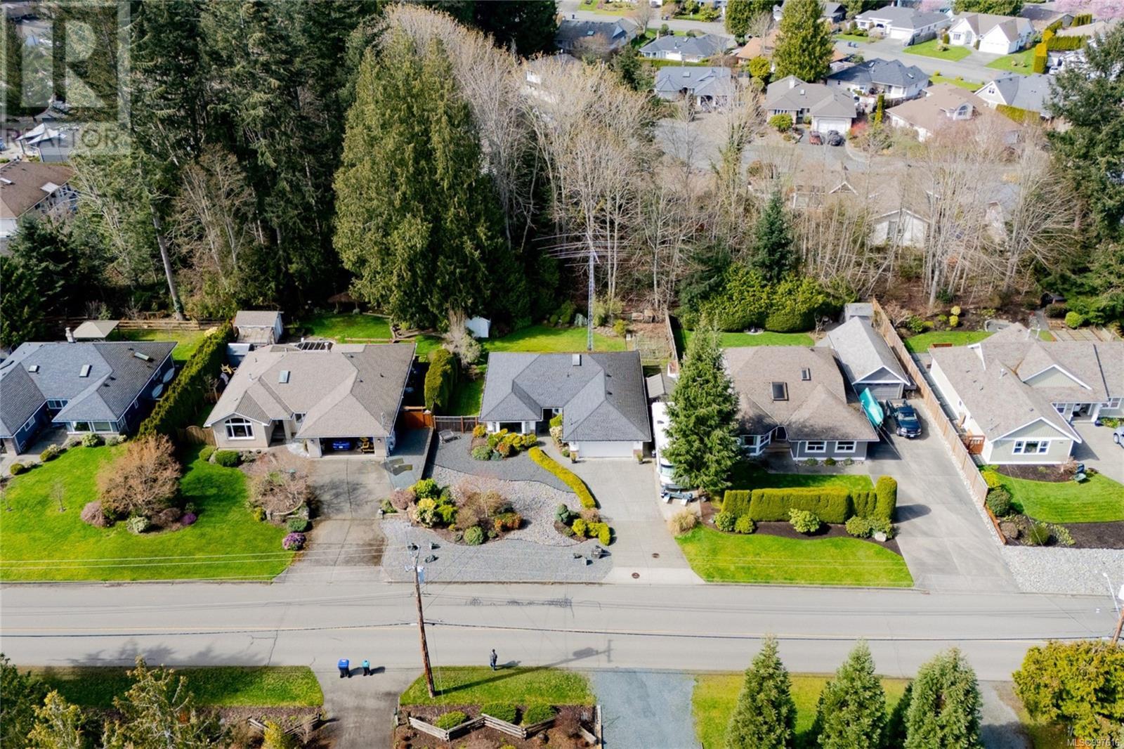 Property at 618 Yambury Rd image 3