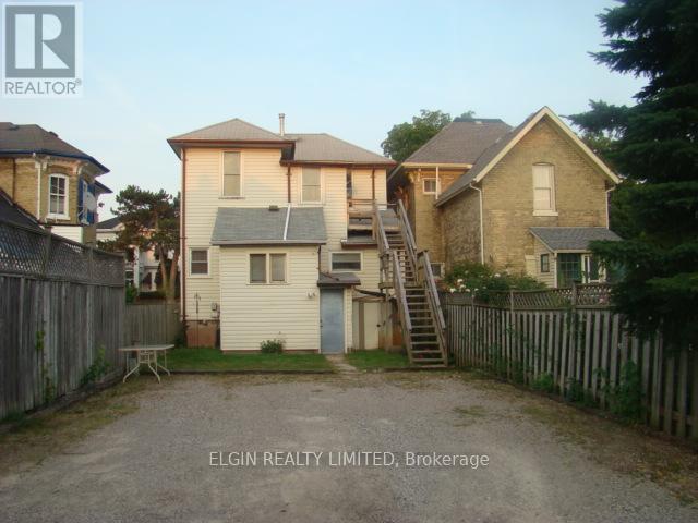 46 Elgin Street, St. Thomas, Ontario  N5R 3M1 - Photo 2 - X12127453