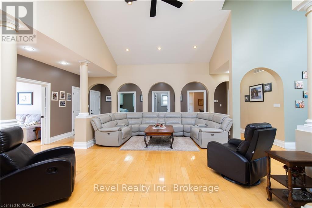 748 Coursol Road, West Nipissing, Ontario  P2B 3J5 - Photo 13 - X11879108