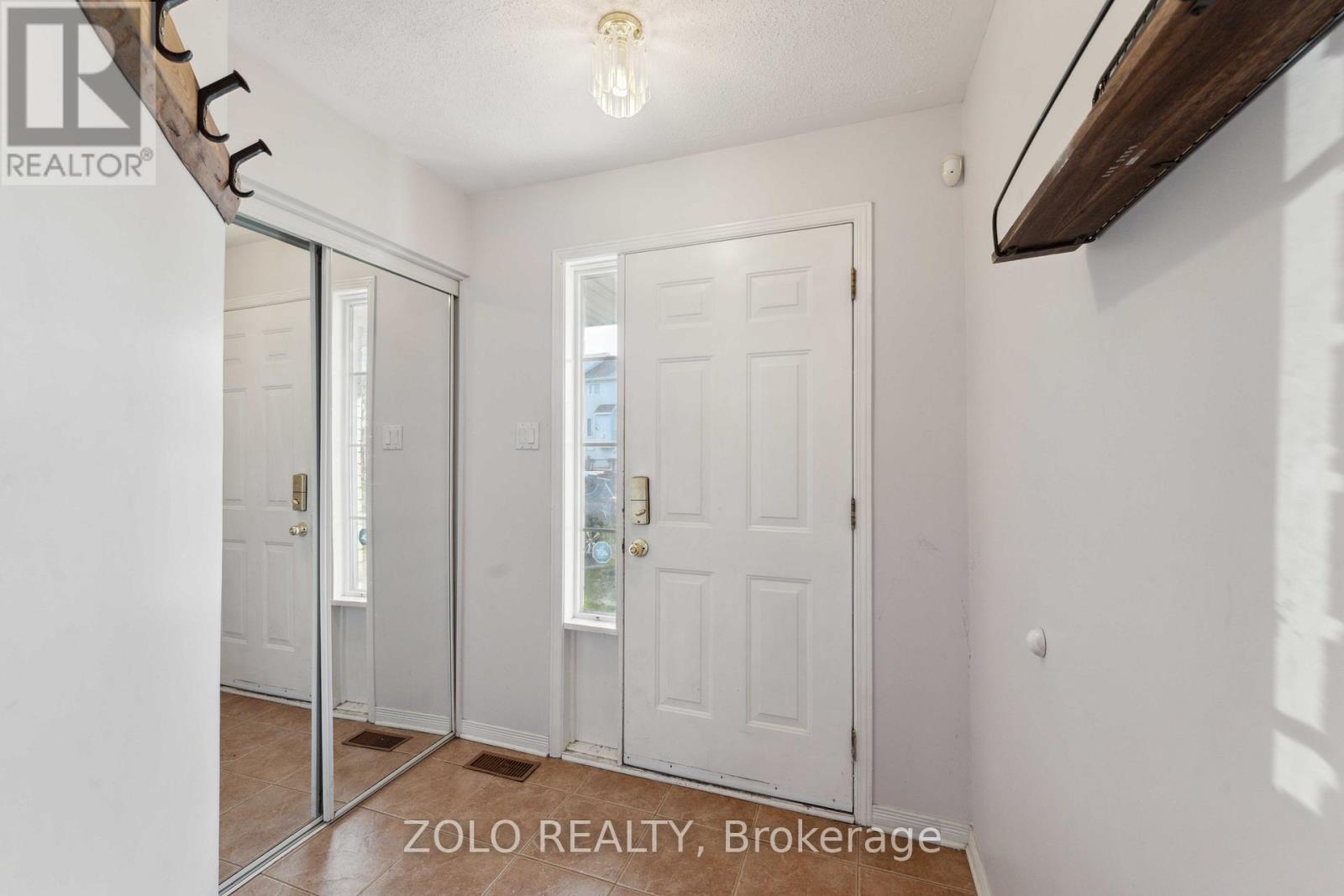 2859 Millstream Way, Ottawa, Ontario  K1T 4A3 - Photo 2 - X12127335