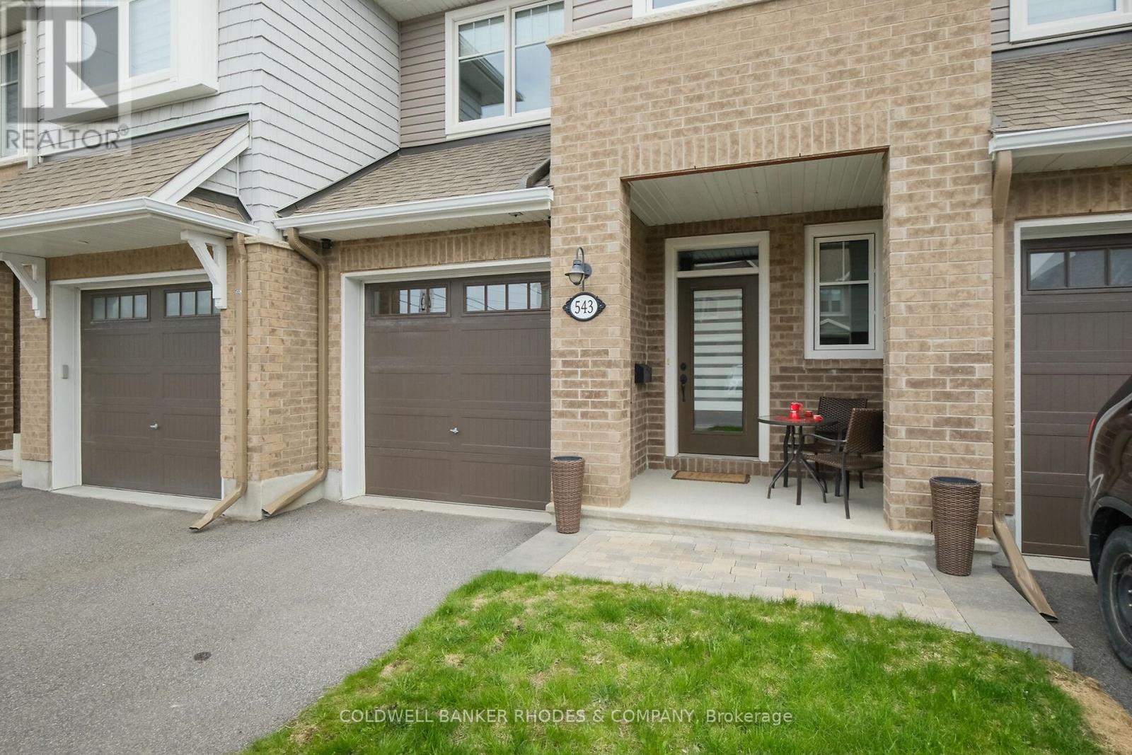 Property at 543 MUSCARI STREET image 1