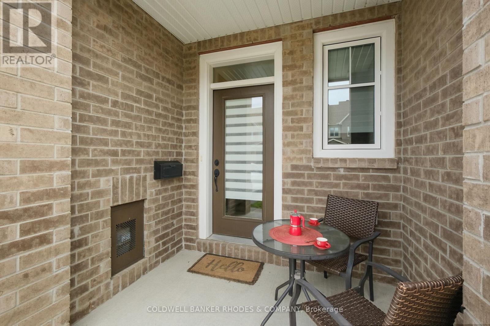 Property at 543 MUSCARI STREET image 2